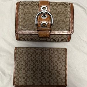 Coach women’s Wallet And Matching Coach Passport HolderSet